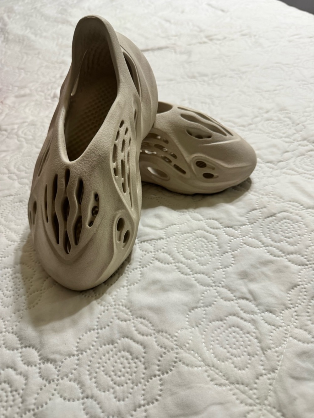 Yeezy Kids Foam Clog Sandals in Light Beige